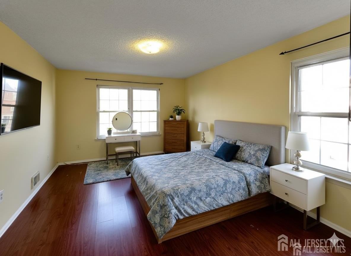 479 Danbury Ln - Photo 6 of 14