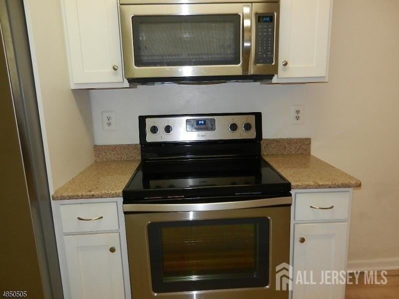 54 Norwich Pl - Photo 6 of 16