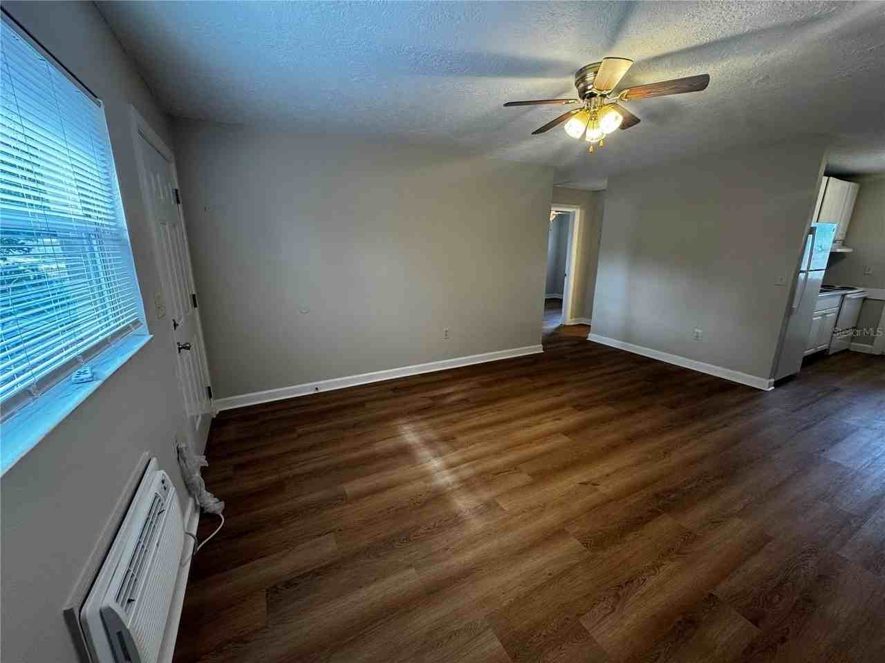 2100 South St #B - Photo 5 of 8