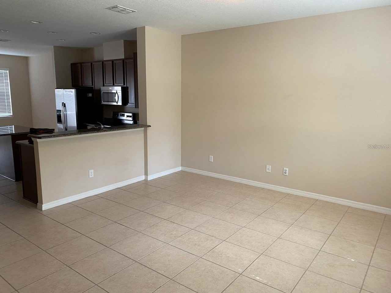 12458 Langstaff Dr - Photo 4 of 17