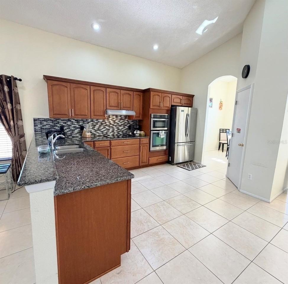 106 Nazha Dr - Photo 6 of 34