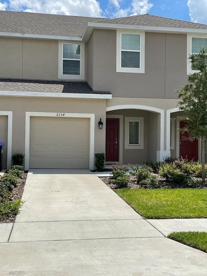 2134 Crystal Bell St