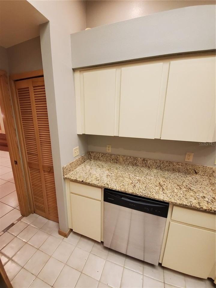 2646 Bent Hickory Cir - Photo 6 of 31