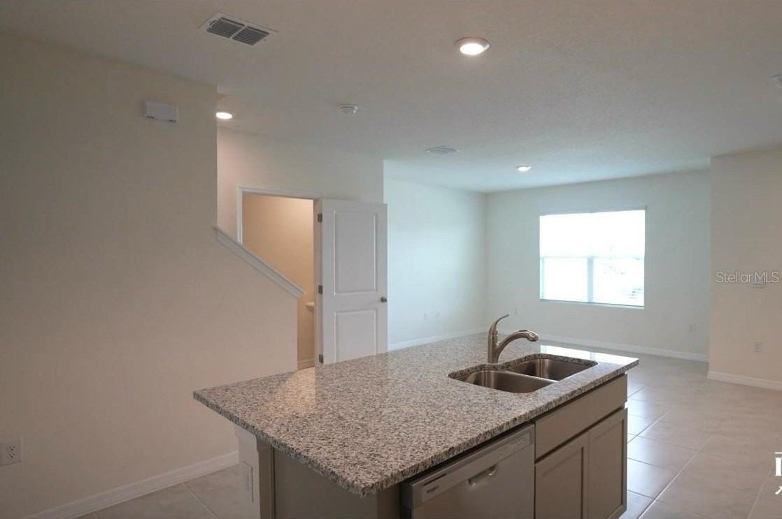 5609 Brosnan Rd - Photo 4 of 10