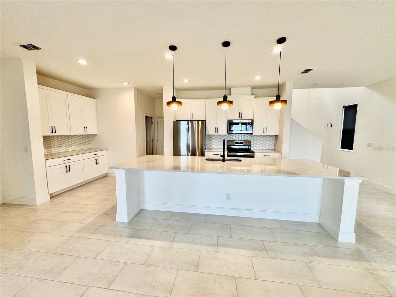 7902 Syracuse Dr - Photo 6 of 23