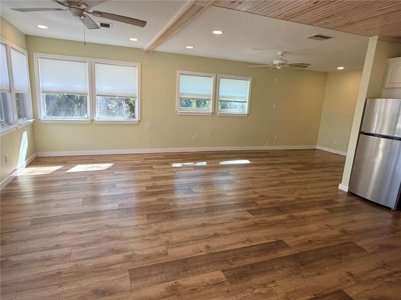 53706 Rivertrace Rd - Photo 4 of 35