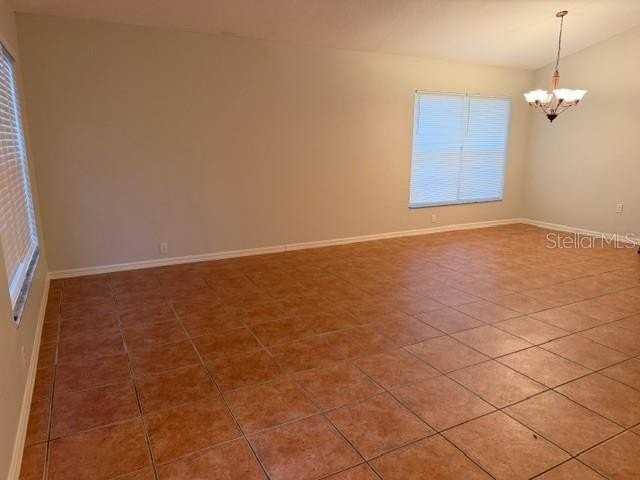 19143 Dove Creek Dr - Photo 4 of 27