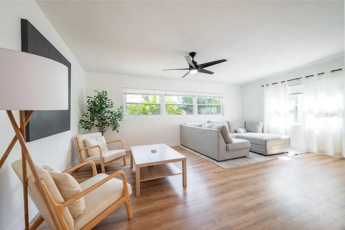 430 Stimson St - Photo 2 of 24