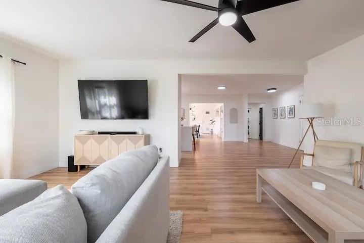 430 Stimson St - Photo 3 of 24