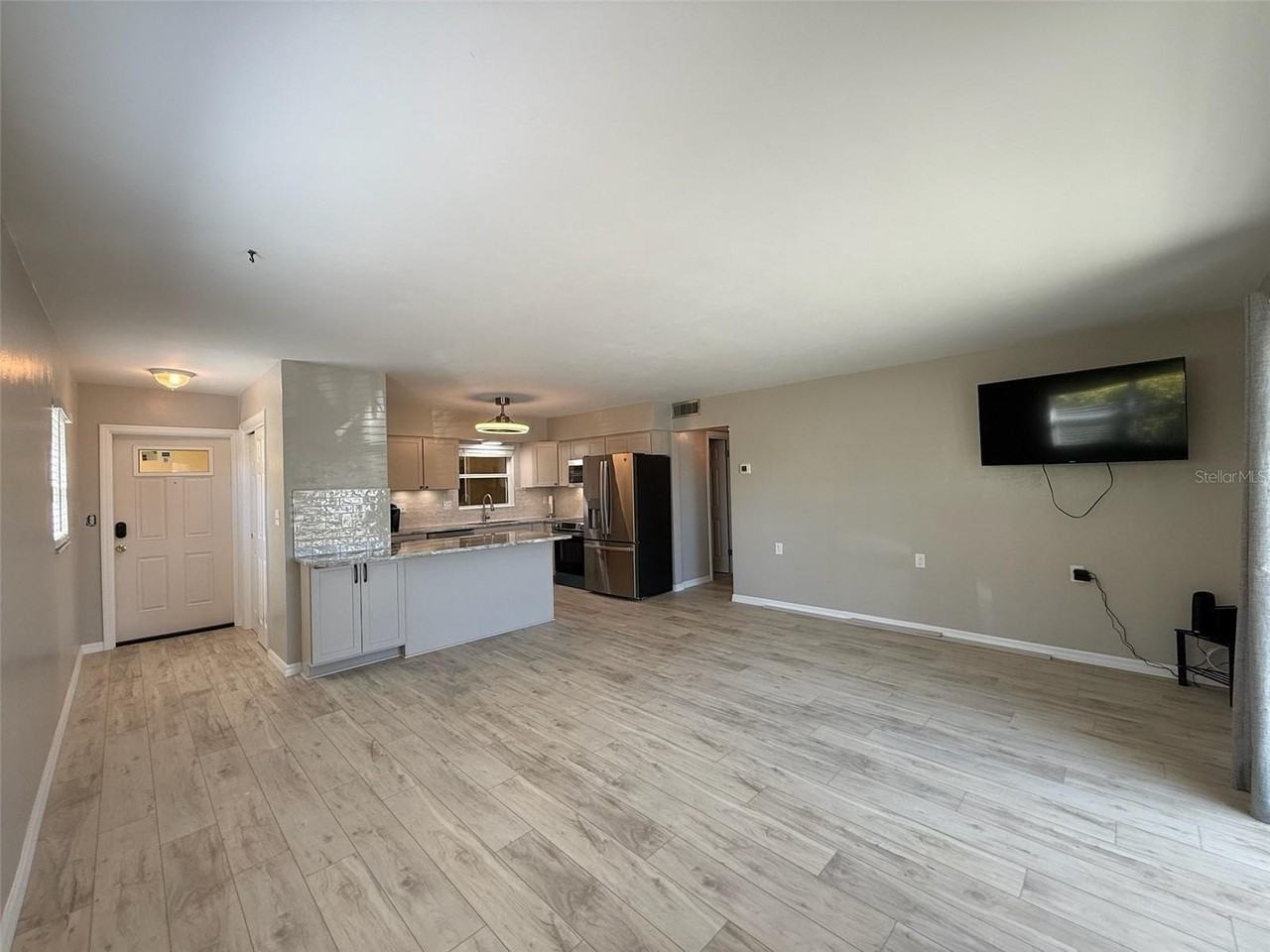 175 55th Ave #109 - Photo 4 of 27