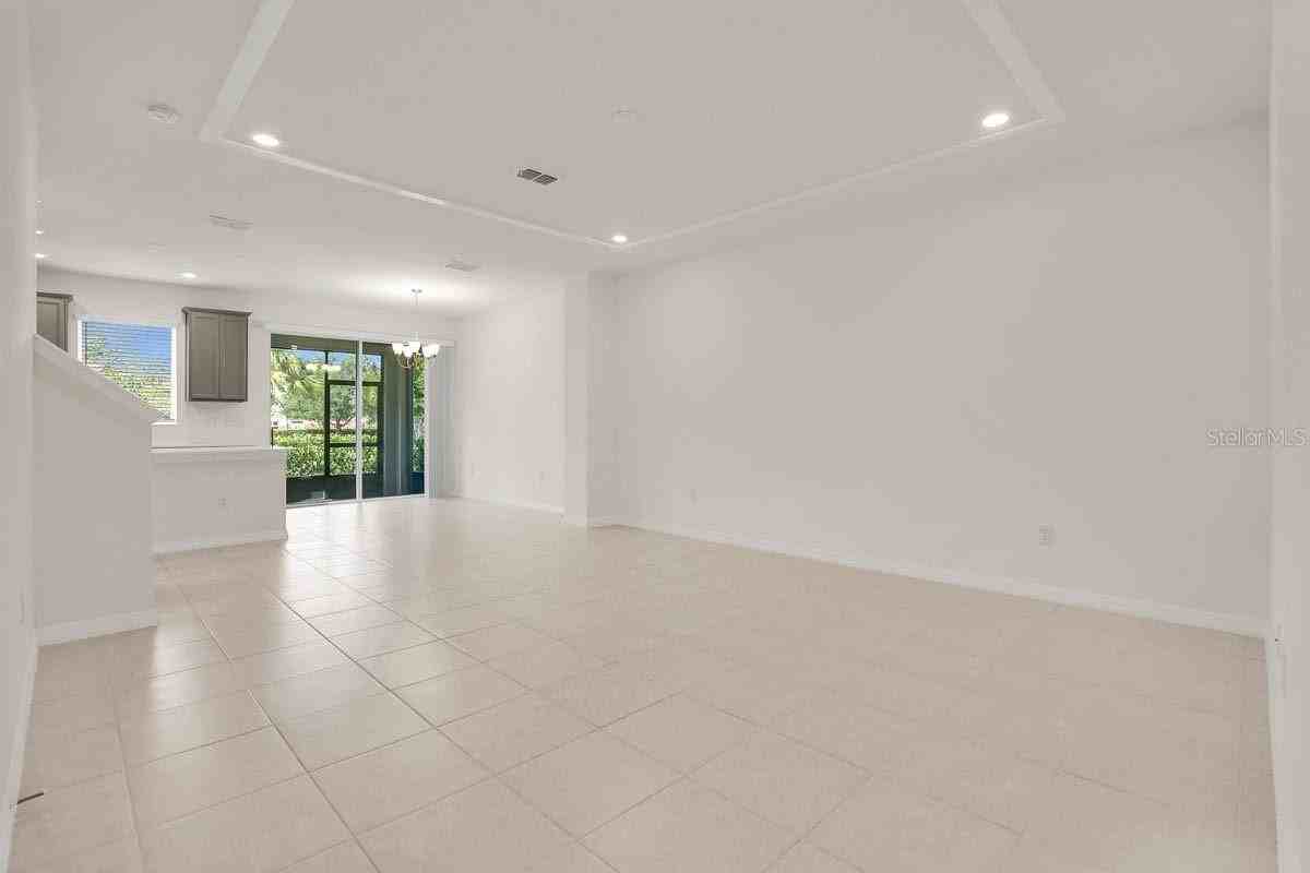 14085 Kite Ln - Photo 5 of 30