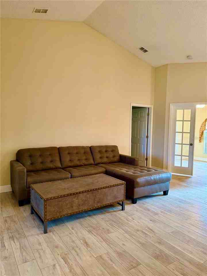 9448 Tooke Shore Dr - Photo 4 of 27