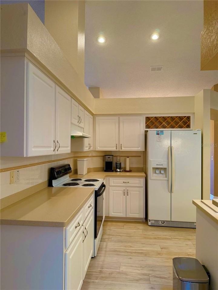 9448 Tooke Shore Dr - Photo 5 of 27