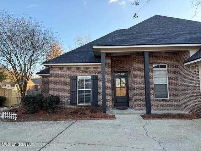 409 Ashtree Ln - Photo 2 of 12