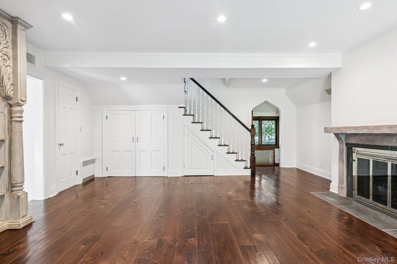 18 Heights Rd - Photo 5 of 28