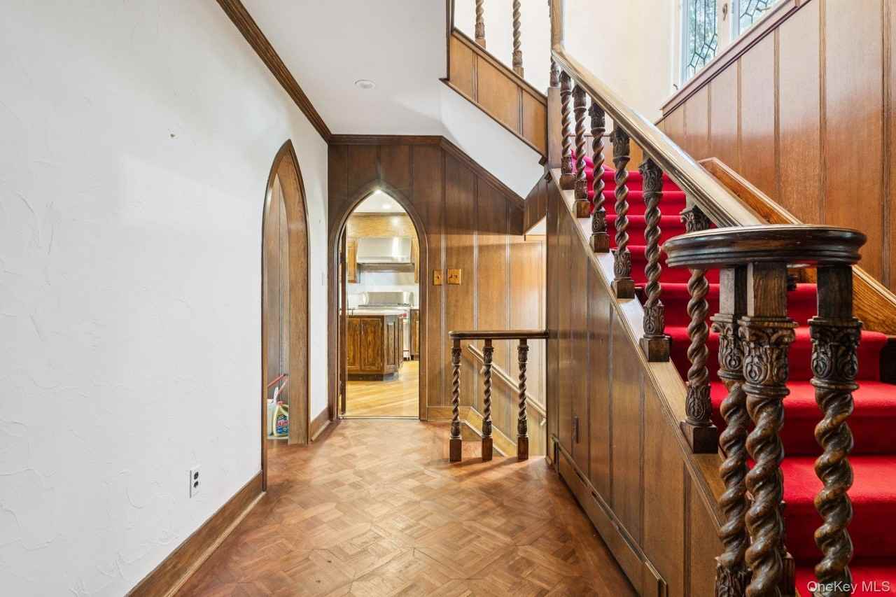 18 Heights Rd - Photo 6 of 28