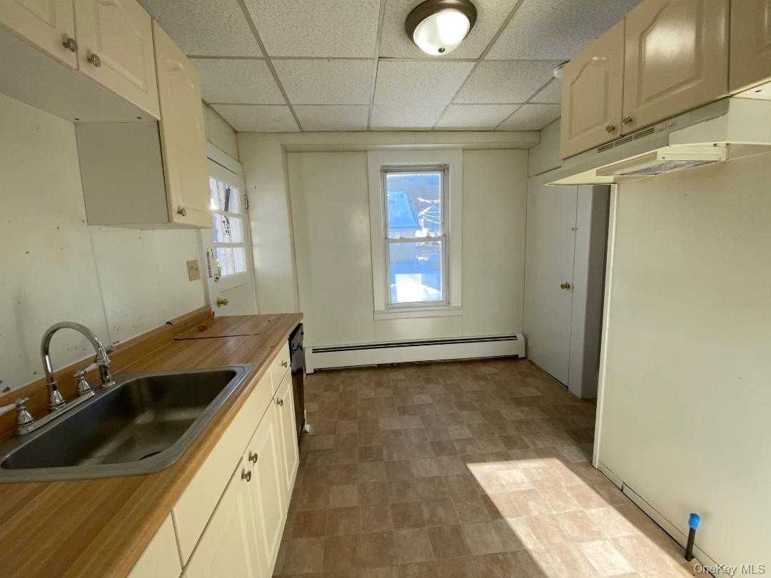 6 Tor Ave - Photo 5 of 17