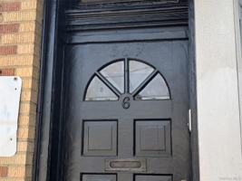 featured image of 6 Nassau Blvd