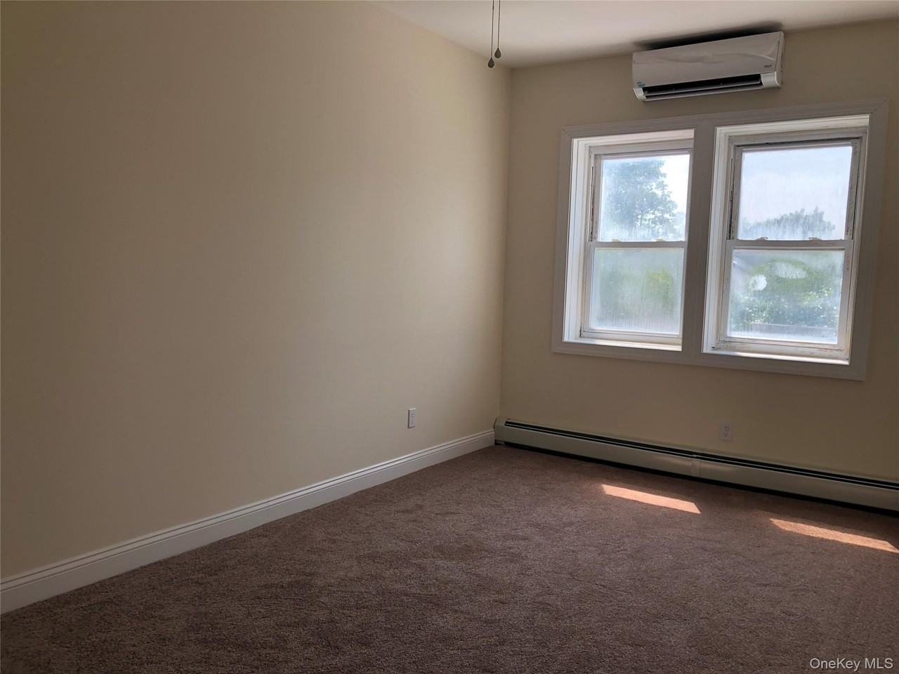 6 Nassau Blvd - Photo 5 of 14