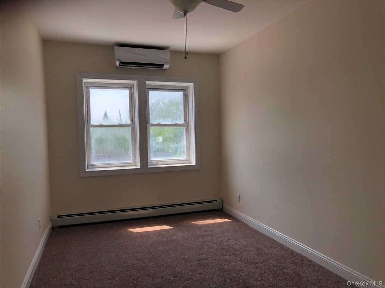 6 Nassau Blvd - Photo 7 of 14