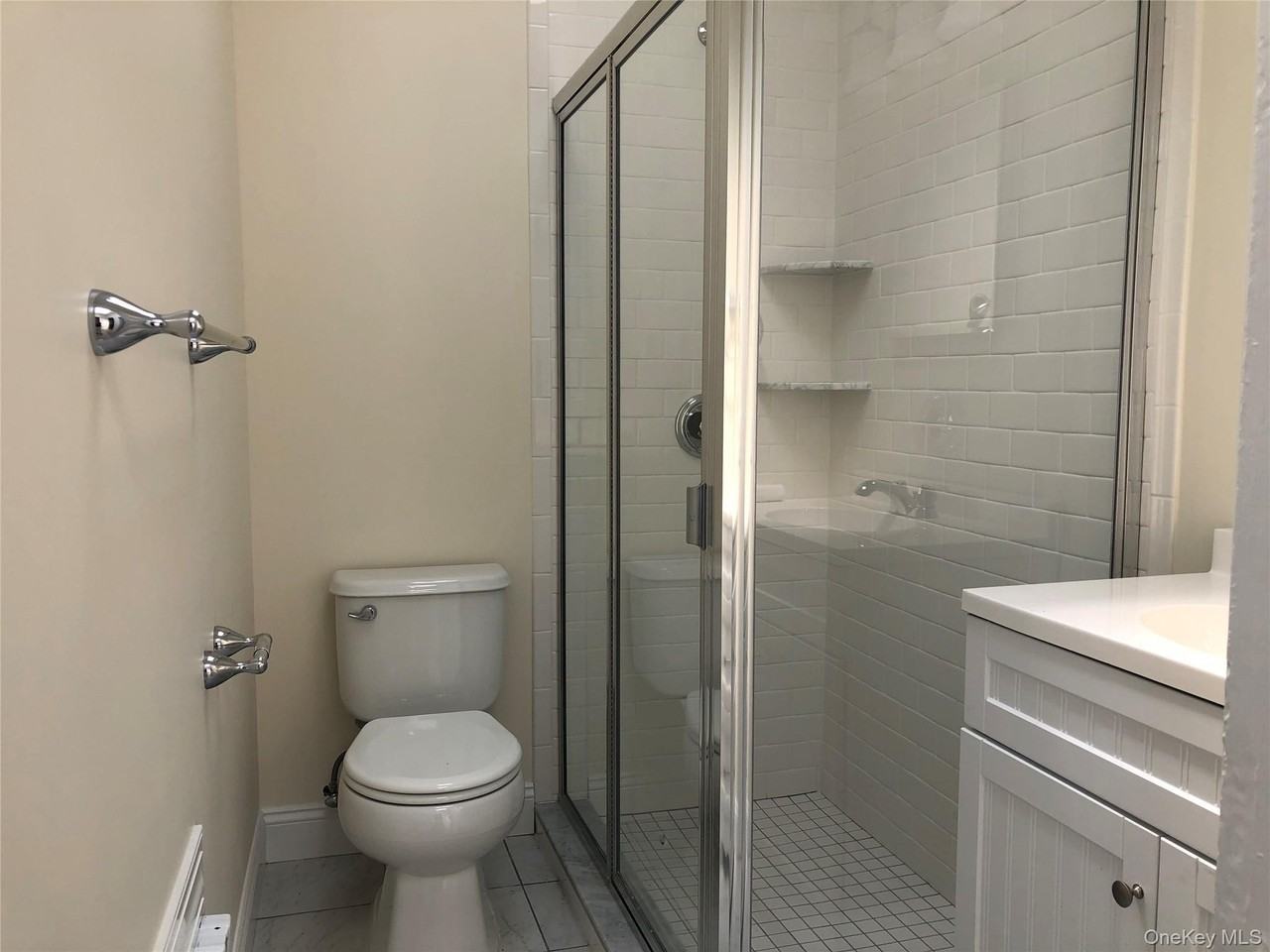 6 Nassau Blvd Unit 6 - Photo 7 of 14