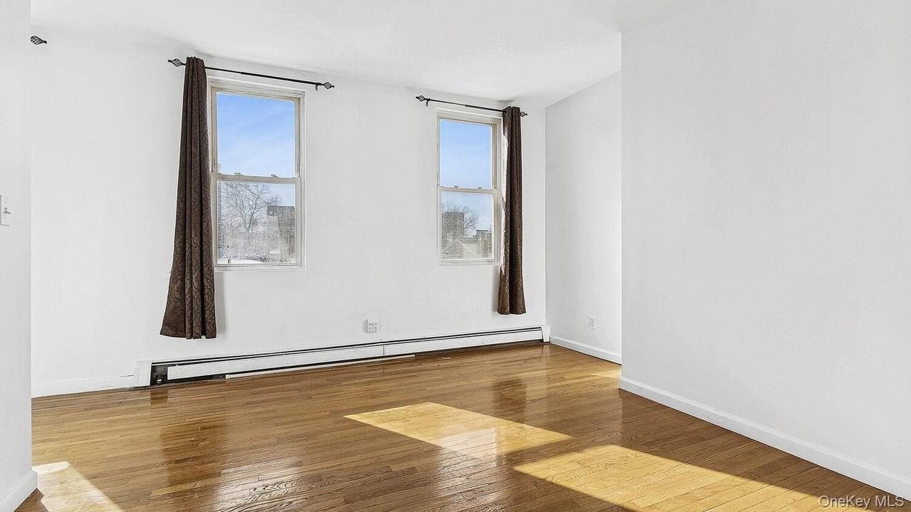 335 95th St Unit 3 #3 - Photo 6 of 6