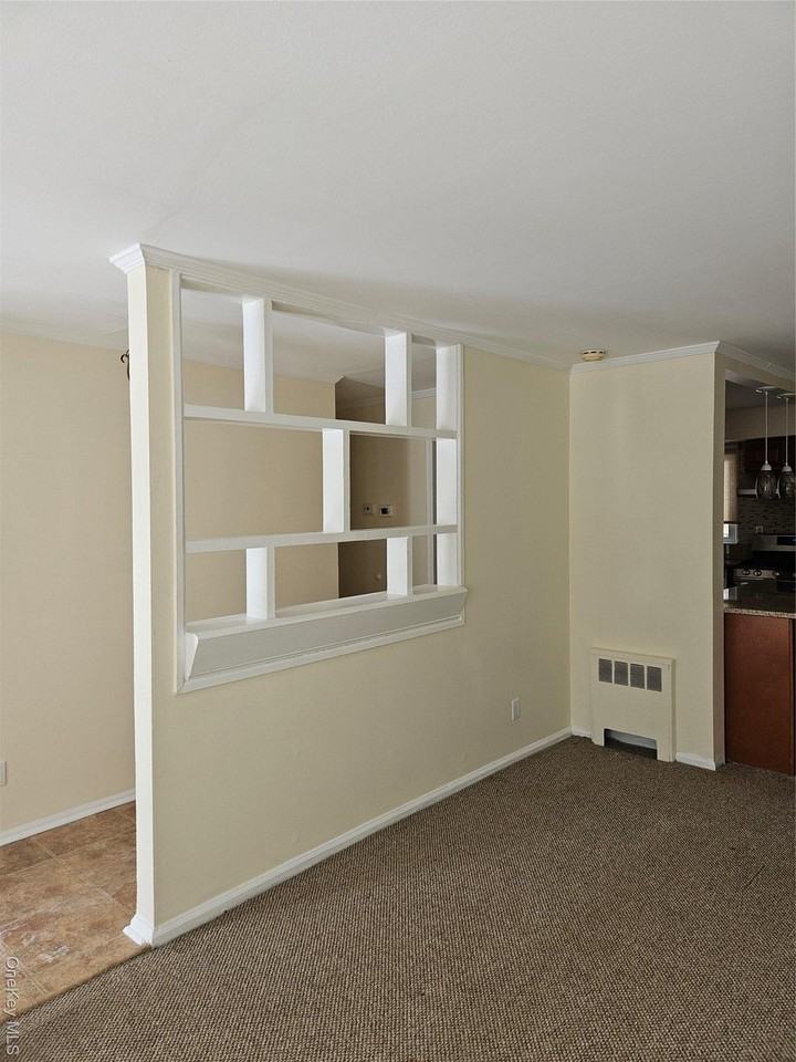 102 Birchwood Park Dr - Photo 5 of 23