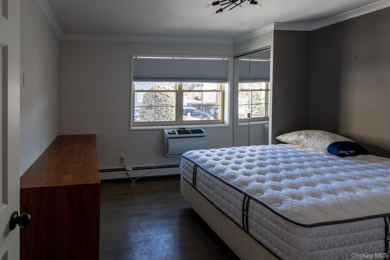 1810 121st St Apt 1-F #1F - Photo 6 of 10