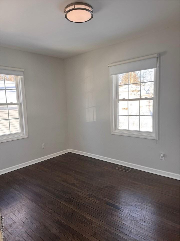 14 Fenner Ln - Photo 6 of 13