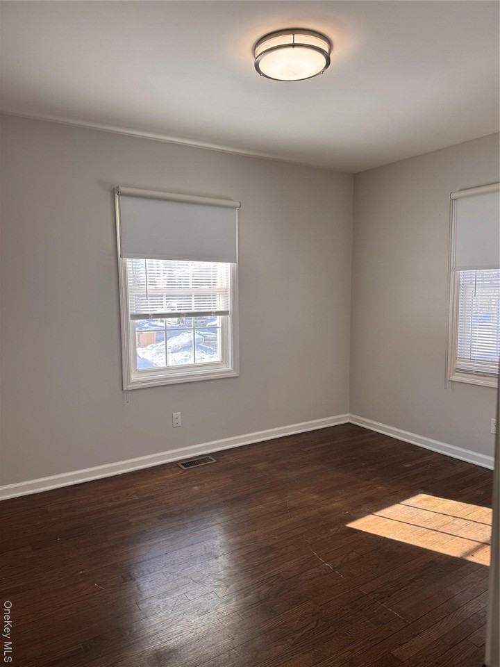 14 Fenner Ln - Photo 7 of 13