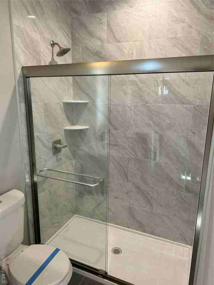 400 Oak St - Photo 7 of 8