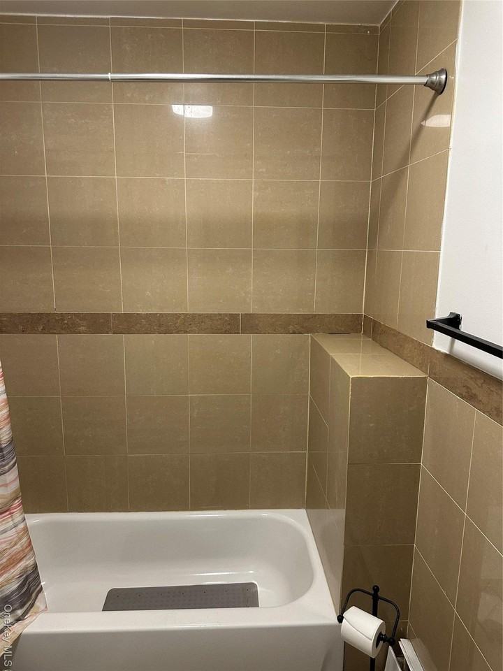 74 Dehnhoff Ave - Photo 7 of 9