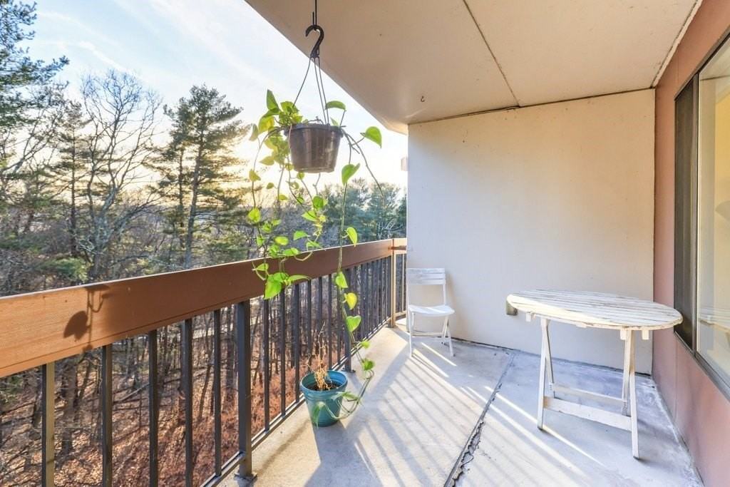 1550 Worcester Rd Unit 621 #621 - Photo 5 of 18