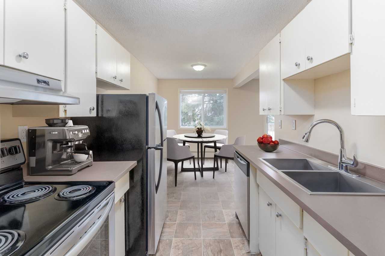 Primrose Lane Apartments - Photo 5 of 14