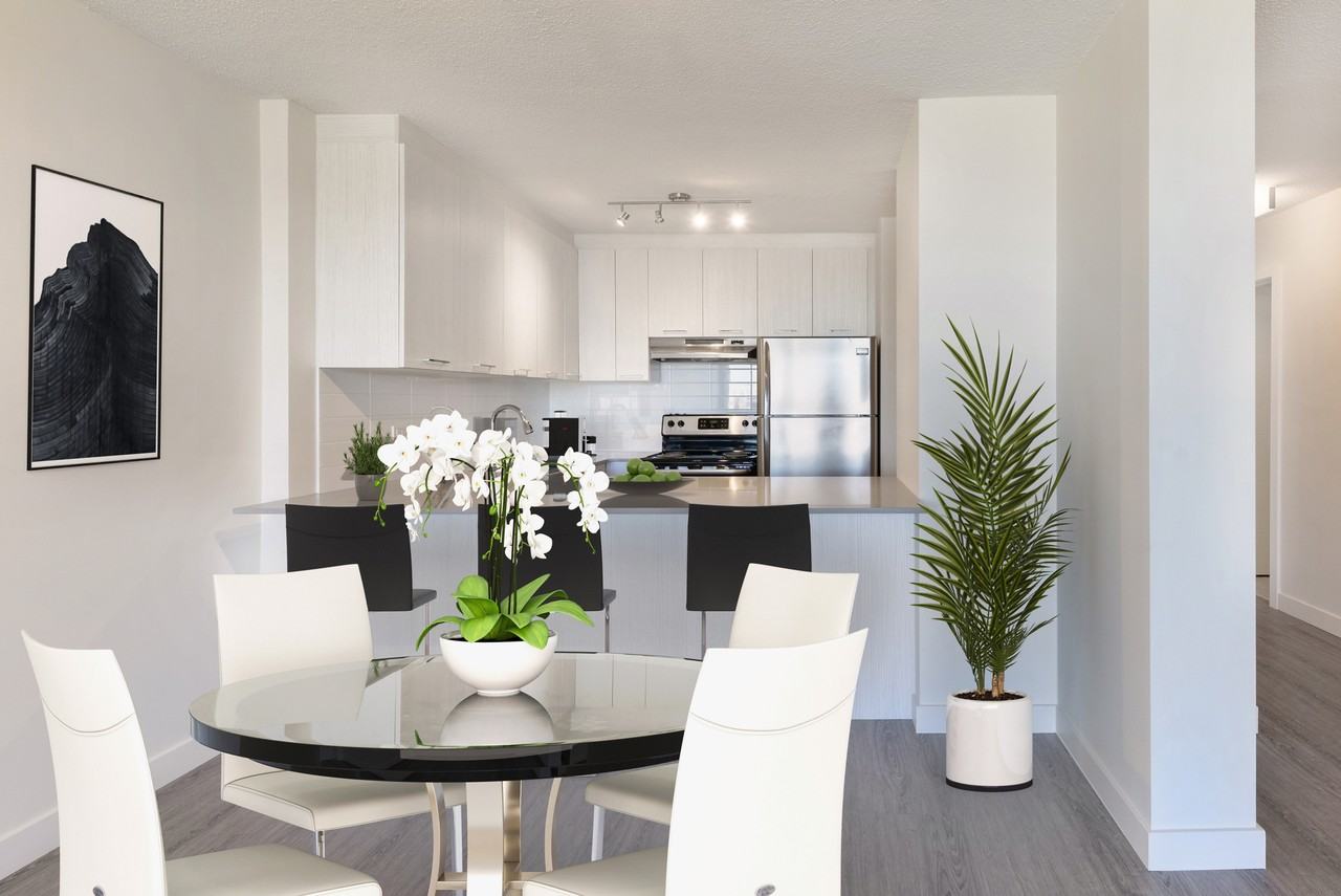 Capital View Tower - Photo 3 of 14