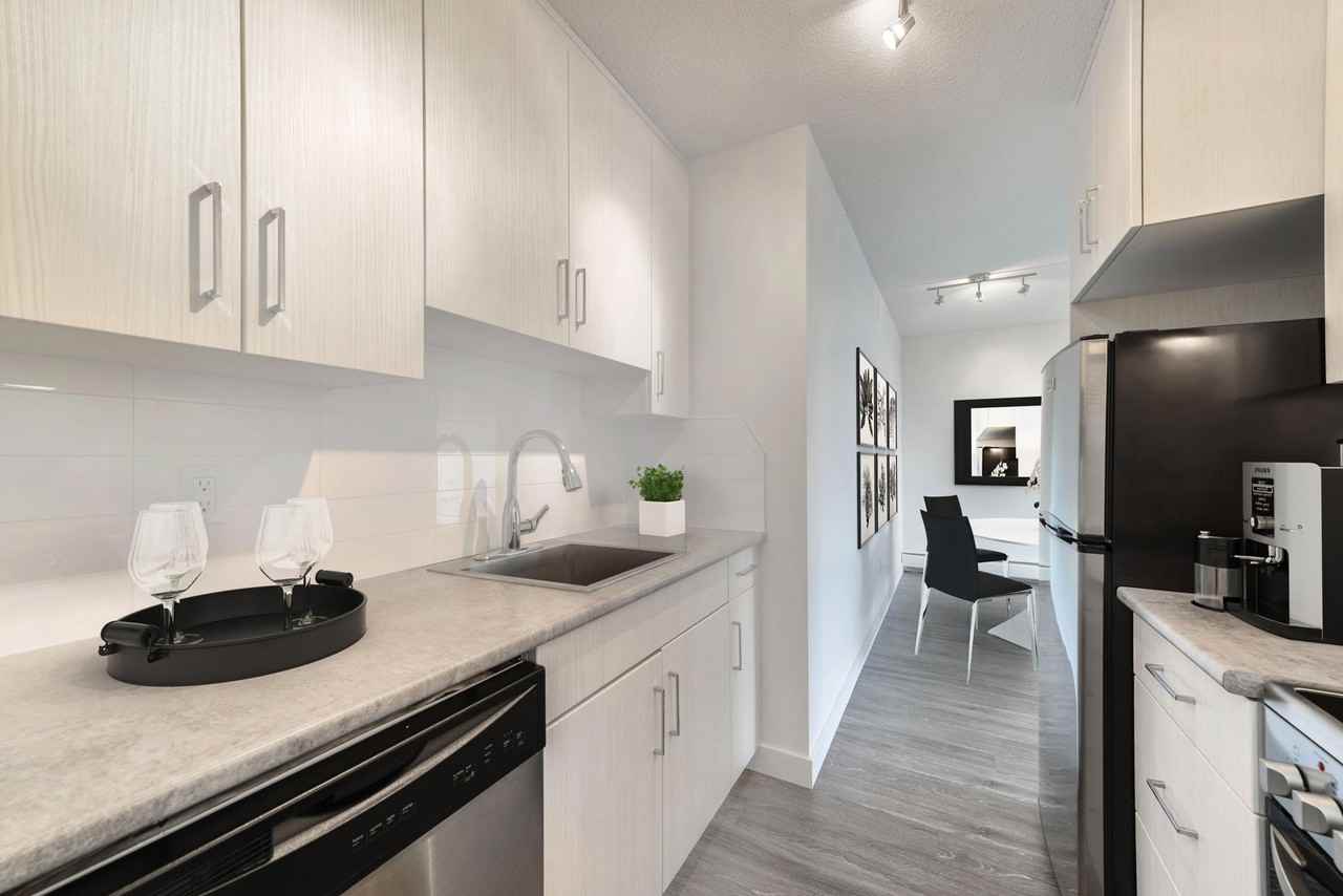 Fort Garry House - Photo 4 of 13