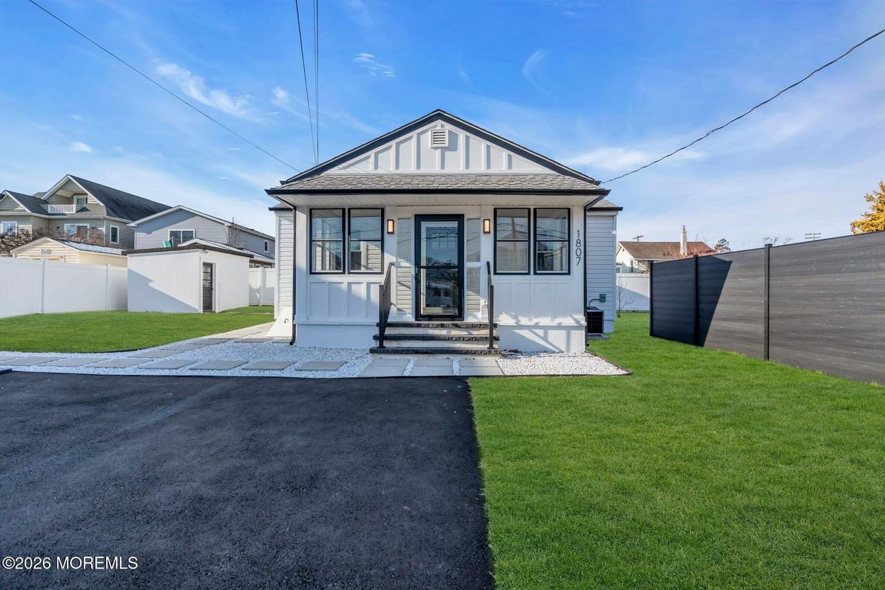 1807 Laurel Ter - Photo 7 of 34