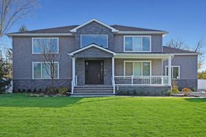 featured image of 98 Hollywood Ave