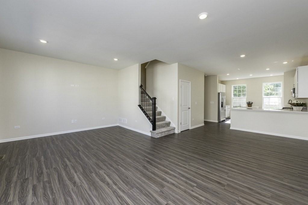 804 Neubauer Cir - Photo 3 of 29