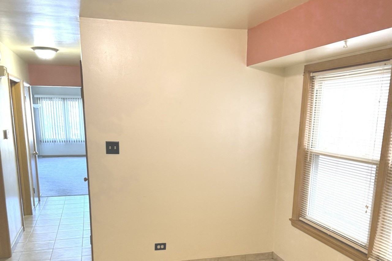 7121 W Foster Pl Unit 1 #1 - Photo 4 of 12