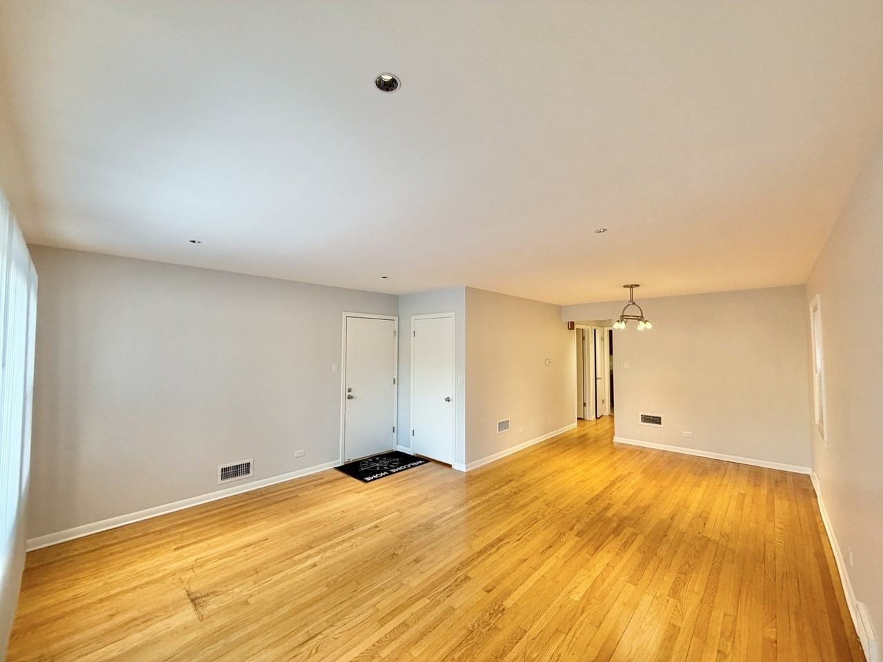 5626 N Central Ave Apt 1 #1 - Photo 5 of 18