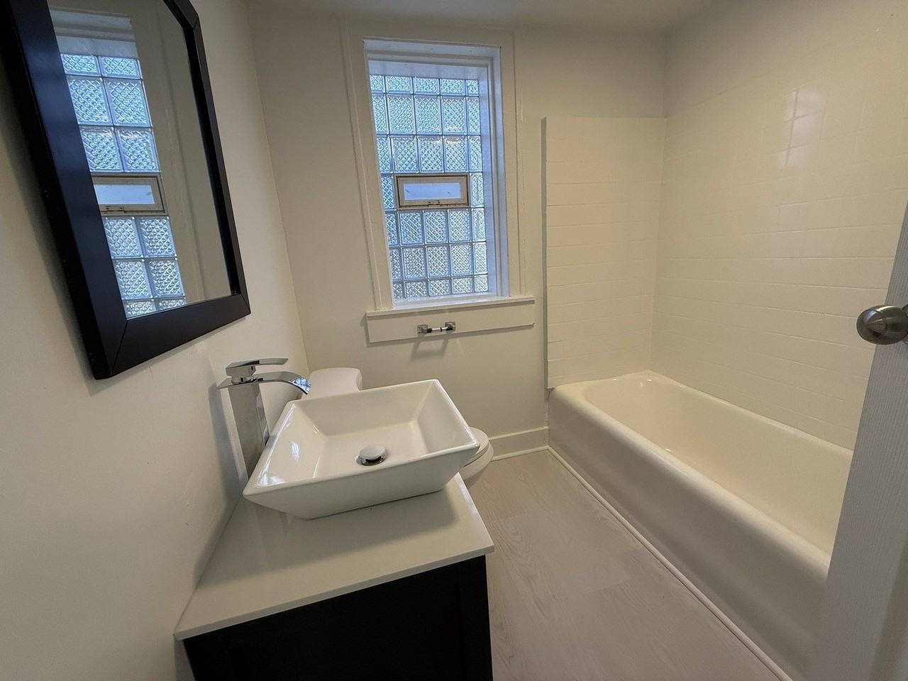 3451 W Parker Ave Apt 1 #1 - Photo 4 of 14