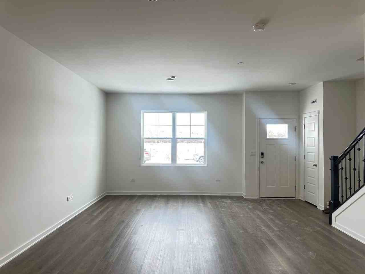 2274 Barbera Dr - Photo 3 of 22