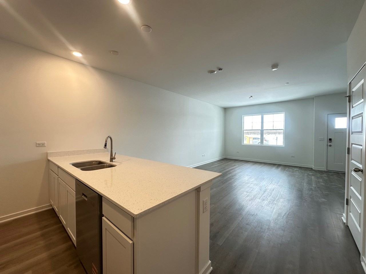 2274 Barbera Dr - Photo 5 of 22