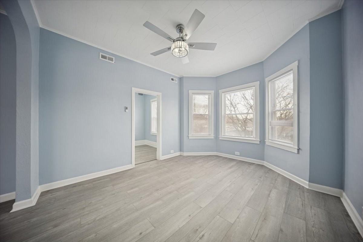 3134 W 39th Pl Unit 2nd #2nd - Photo 3 of 12