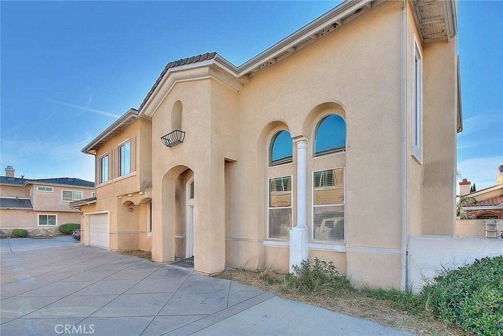 12385 Magnolia St - Photo 3 of 45