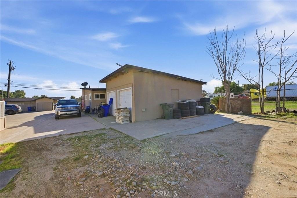 16072 Arrow Blvd - Photo 5 of 8