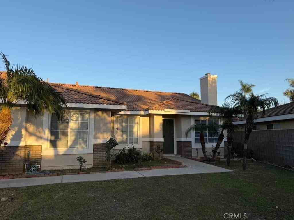 9135 Boxwood Ave - Photo 2 of 24