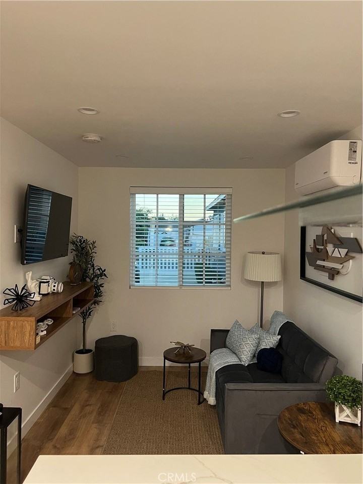 17869 Hemmingway St - Photo 3 of 7