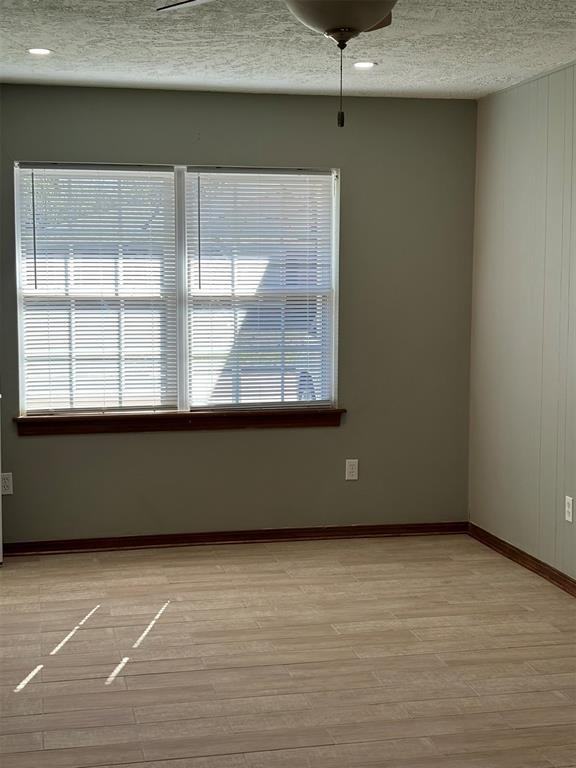 101 E Ridge Rd - Photo 6 of 22